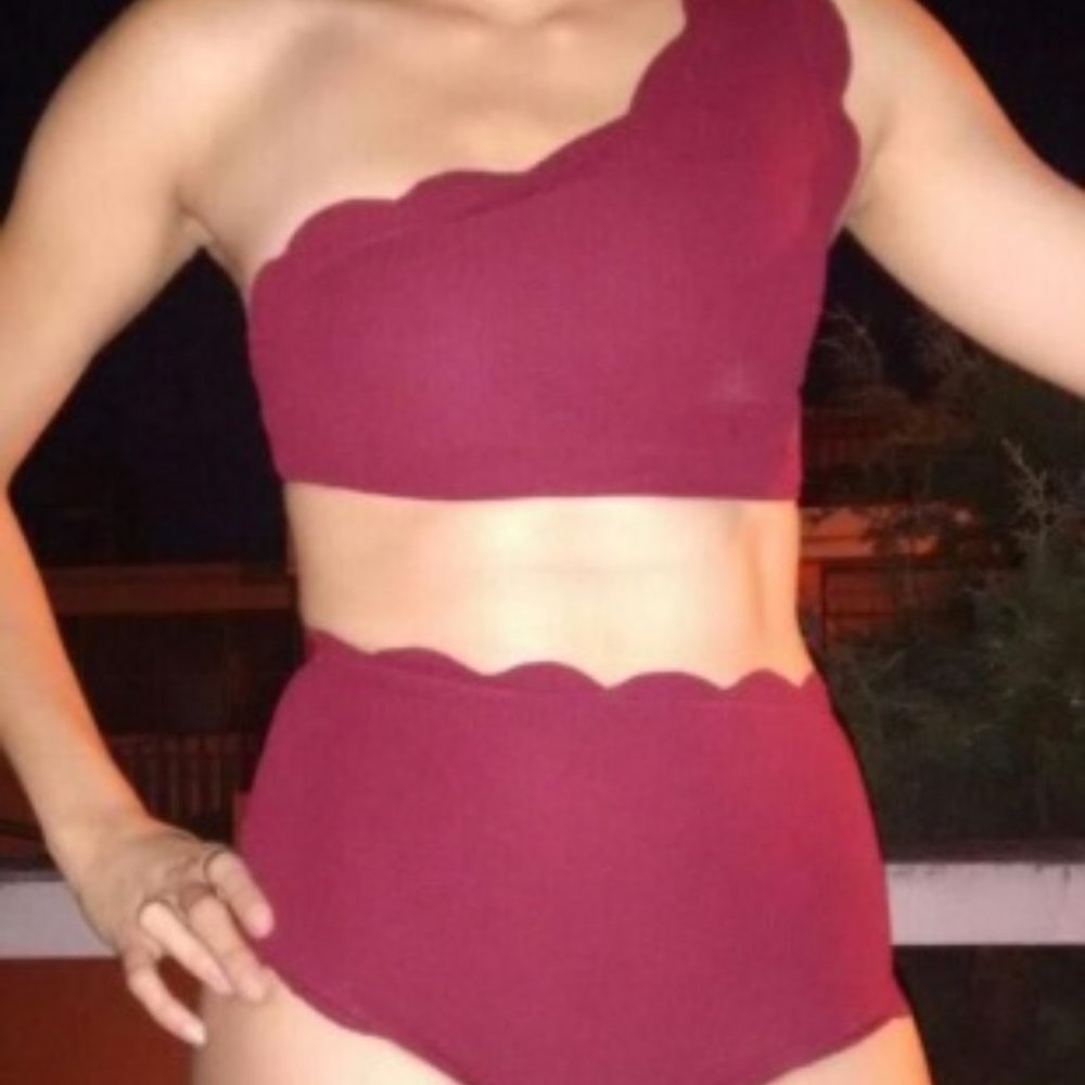 NWT * ZAFUL * bikini set * High waisted w/ scalloped trim & one shoulder design